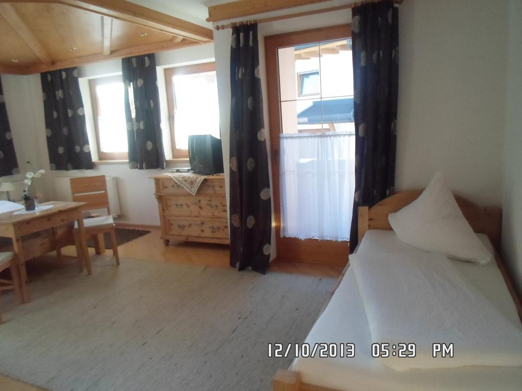 Apartament Haus Kroell Elisabeth Zell am Ziller Pokój zdjęcie